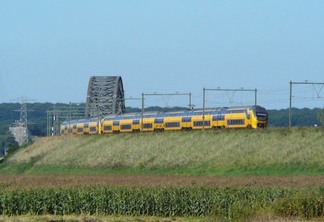 Viagem de trem de Amsterdã a Arnhem