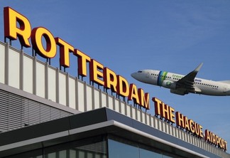 Como ir do aeroporto de Roterdã até o centro turístico