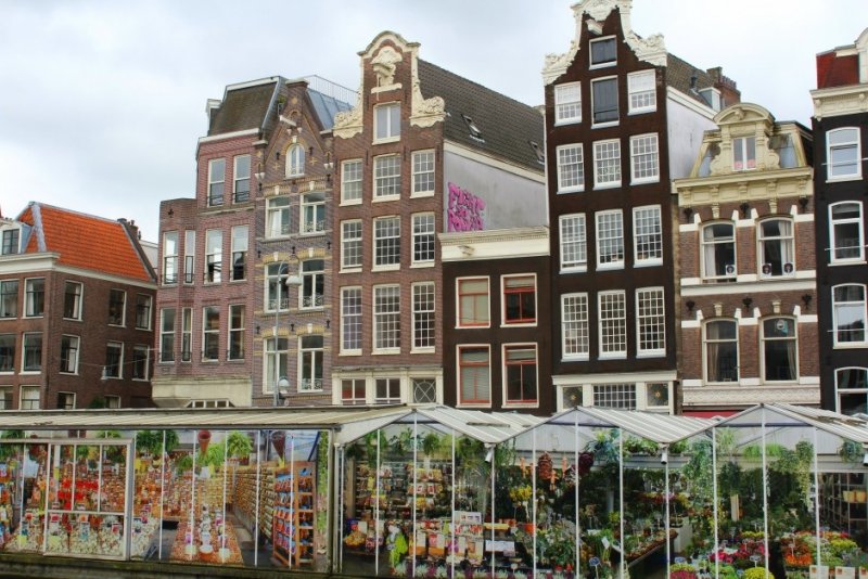 Mercado flutuante das flores em Amsterdã