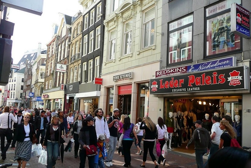 Rua Kalverstraat em Amsterdã