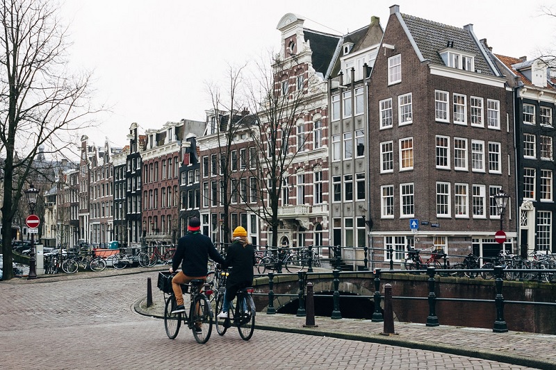 Passeio de bicicleta em Amsterdã