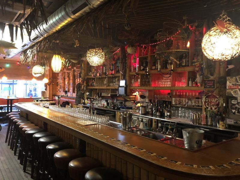 Tiki's Bar em Roterdã
